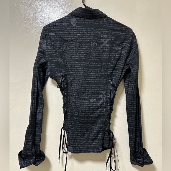 Vintage Y2K Lip Service Script/Skull Print Lace Up Button Down Shirt - Picture 3 of 4